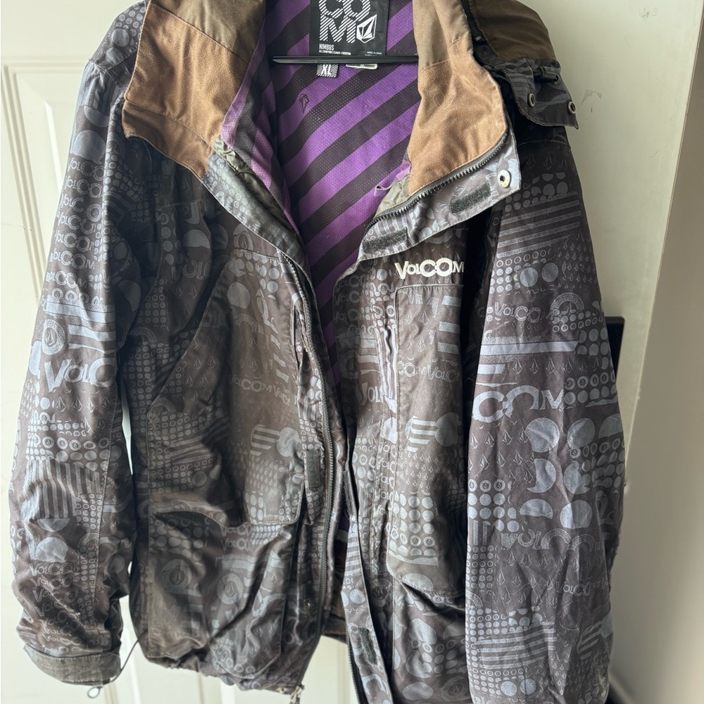 Volcom Black and Brown Ski & Snowboard Jacket